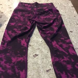 Lululemon Wunder Under Size 6